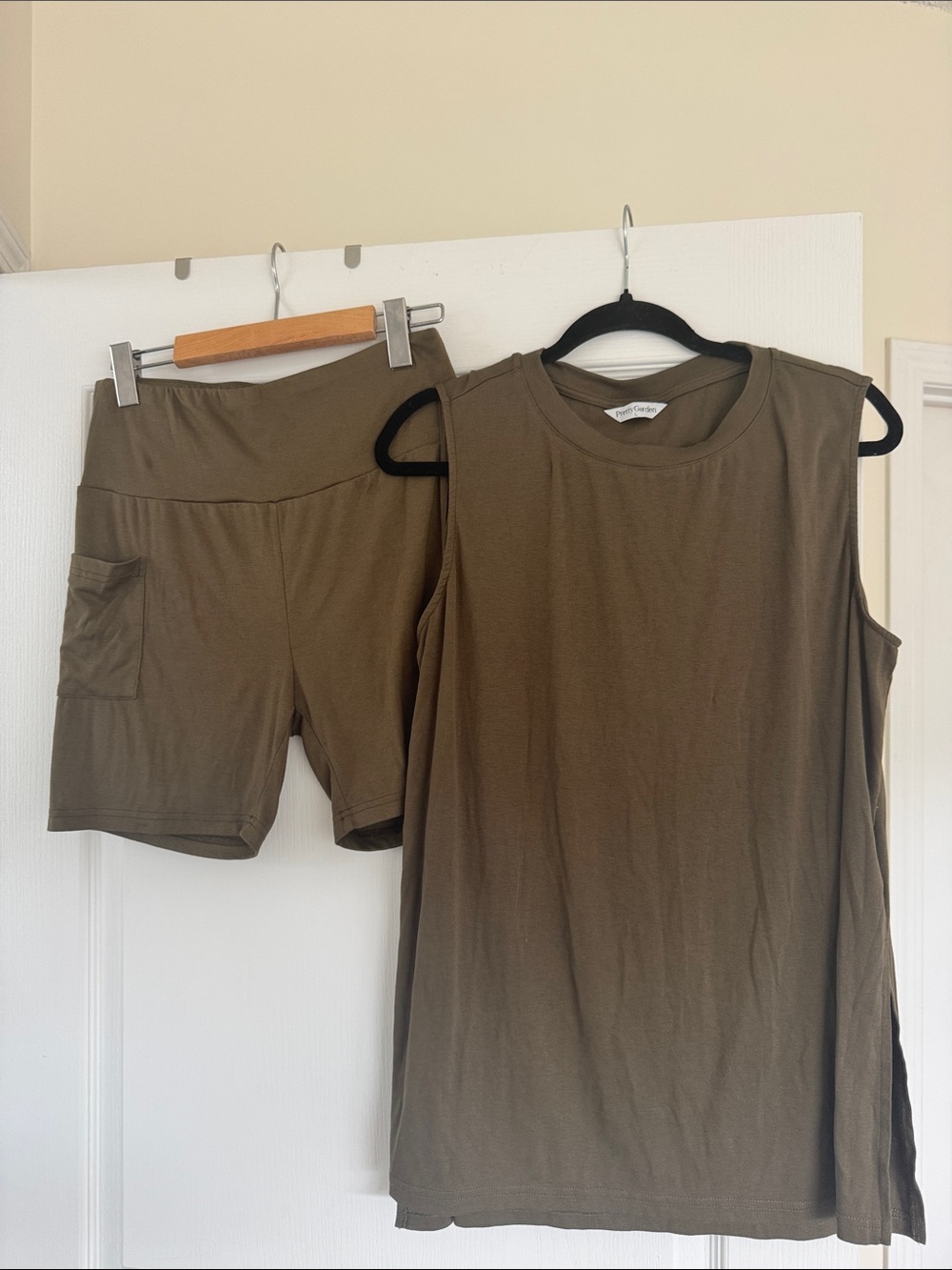 Women’s Sleeveless Lounge Tank & Pocket Shorts Set - Olive